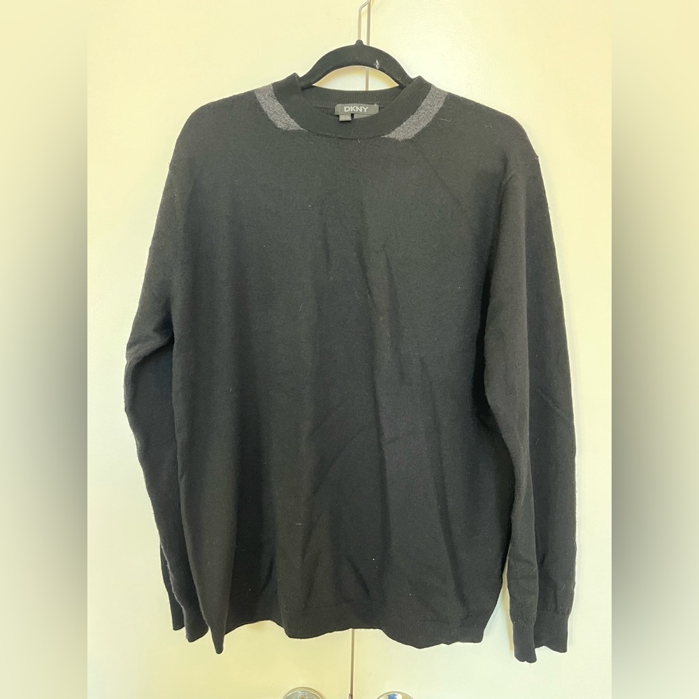 DKNY 100%wool sweater